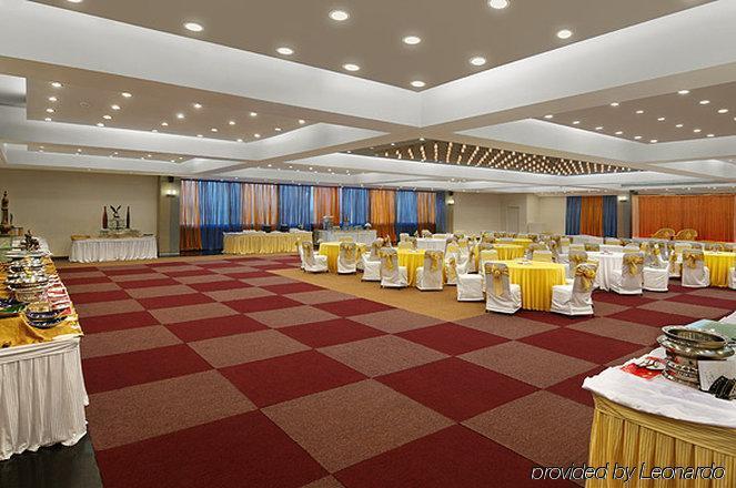 Hotel The Grand Bhagwati 3*